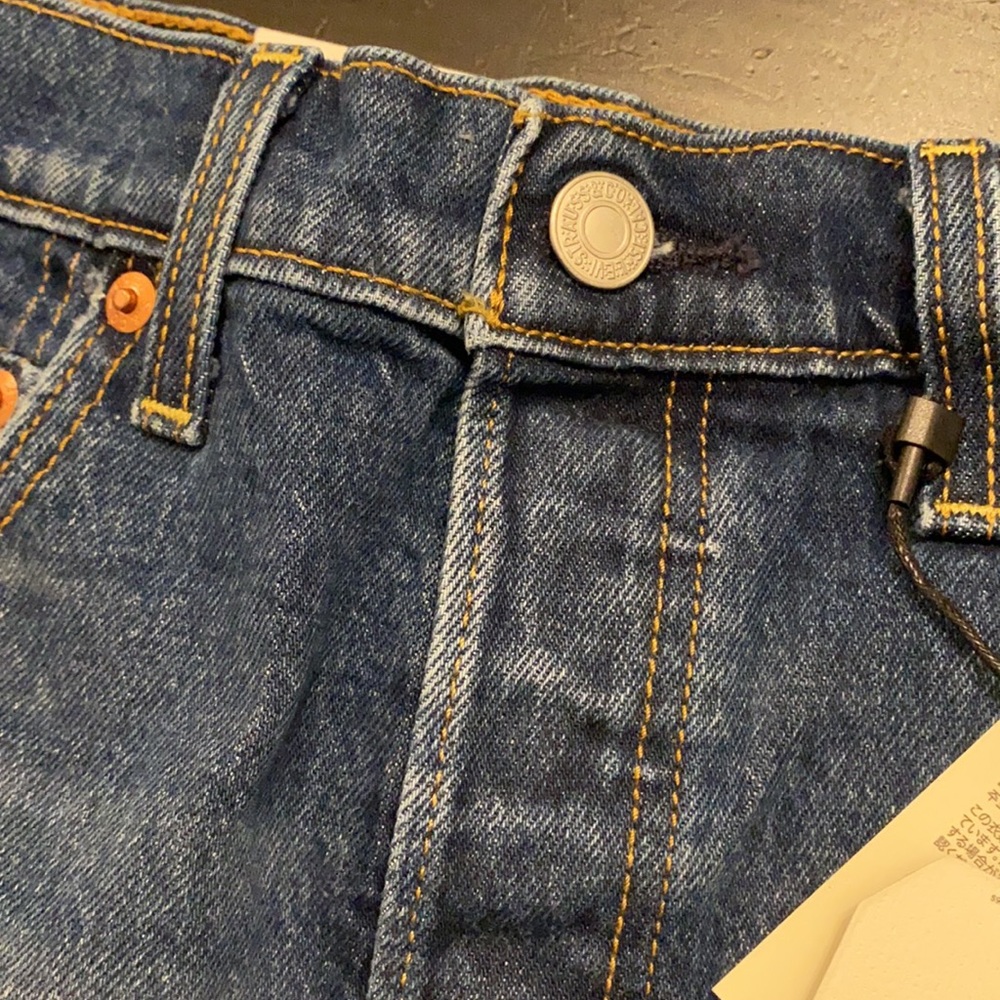 Levi's Ribcage Denim Shorts - Picture 11 of 14